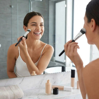 distribuer produit avec pinceau maquillage fond de teint liquide beta