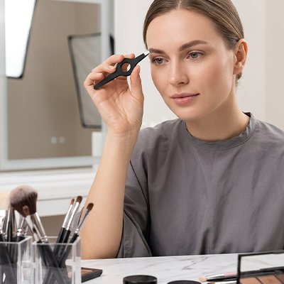 Pince à épiler alpha professionnelle ergonomique