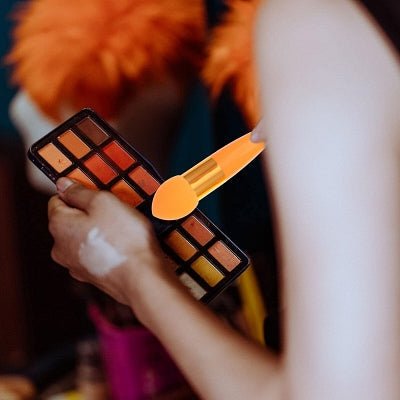 Pinceau Maquillage - PowderCosmeticBrushes™ - Orange - Planète Beauté