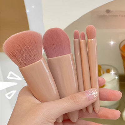 présentation cinq pinceaux maquillage kappa professionnel