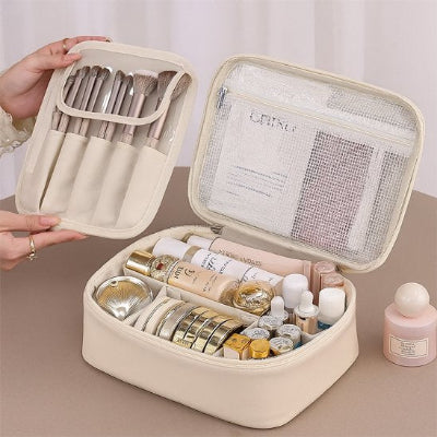 présenter compartiment pinceaux de Trousse maquillage​ thêta professionnel