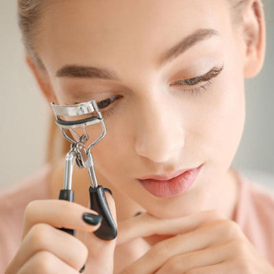 recourber cils avec recourbe cils gamma professionnel