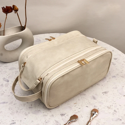  trousse à maquillage beta professionnel beige